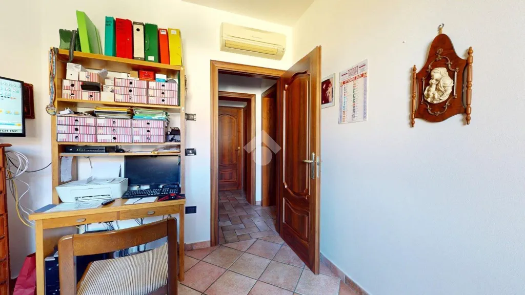 Villa with Private Garden in Cento