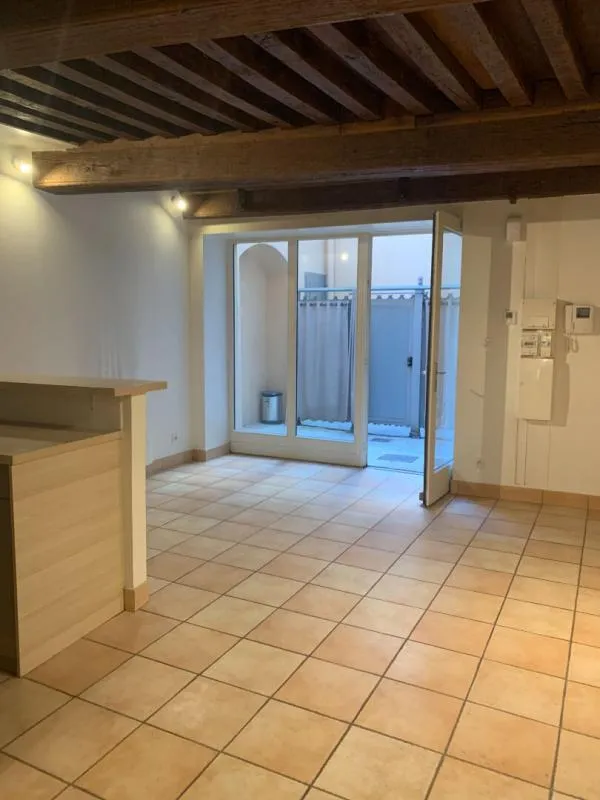 Living Room - T2 Flat with Terrace in City Centre