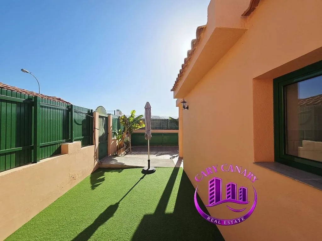 Aed - Terraced House with Pool in Sonnenland