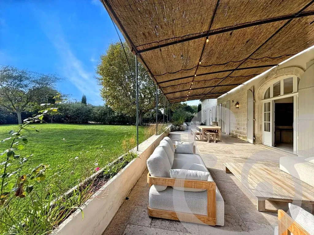 Terrasse - Mas Rénové avec Piscine à Saint-Rémy-de-Provence