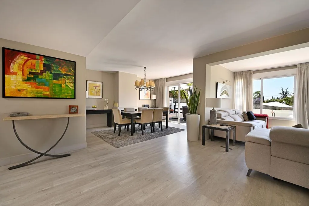 Séjour - Detached Villa with Private Pool in Río Real, Marbella