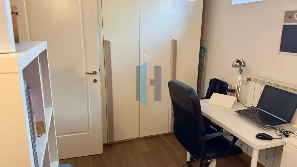 Bureau - Trilocale with Wellness Area in Buffalora, Brescia