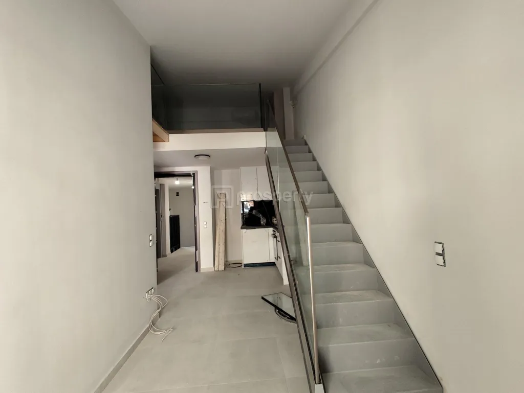 Toad - Modern Loft with Balcony in Patra City Centre
