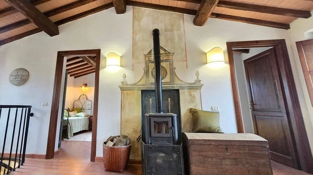 Elutuba - Country House with Lake View in Baschi, Umbria