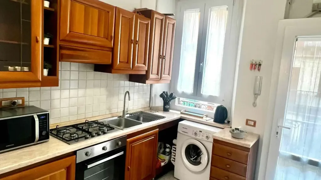 Köök - Studio Apartment with Balcony in Milan