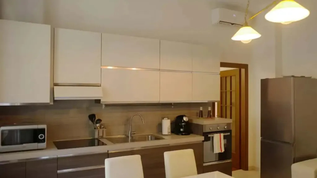 Cuisine - Bright Studio with Metro Access in Milan