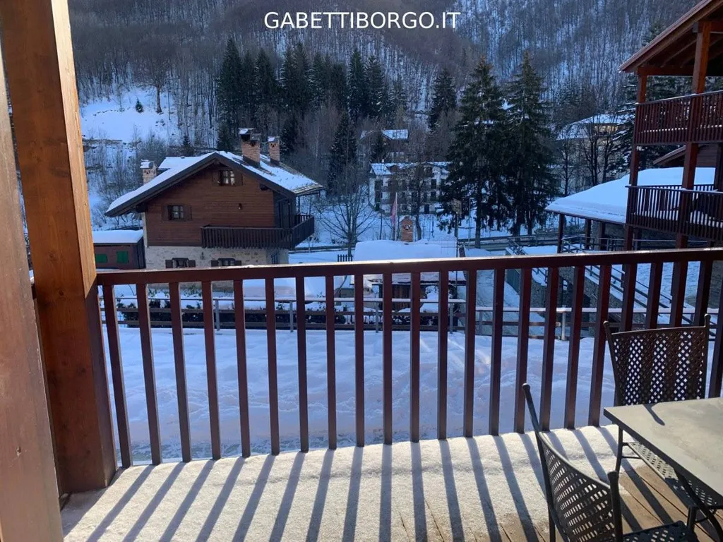 Balcon - Modern Apartment with Balcony in Limone Piemonte