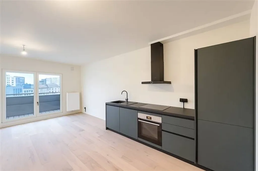 Cuisine - Appartement Moderne avec Terrasse à Anvers