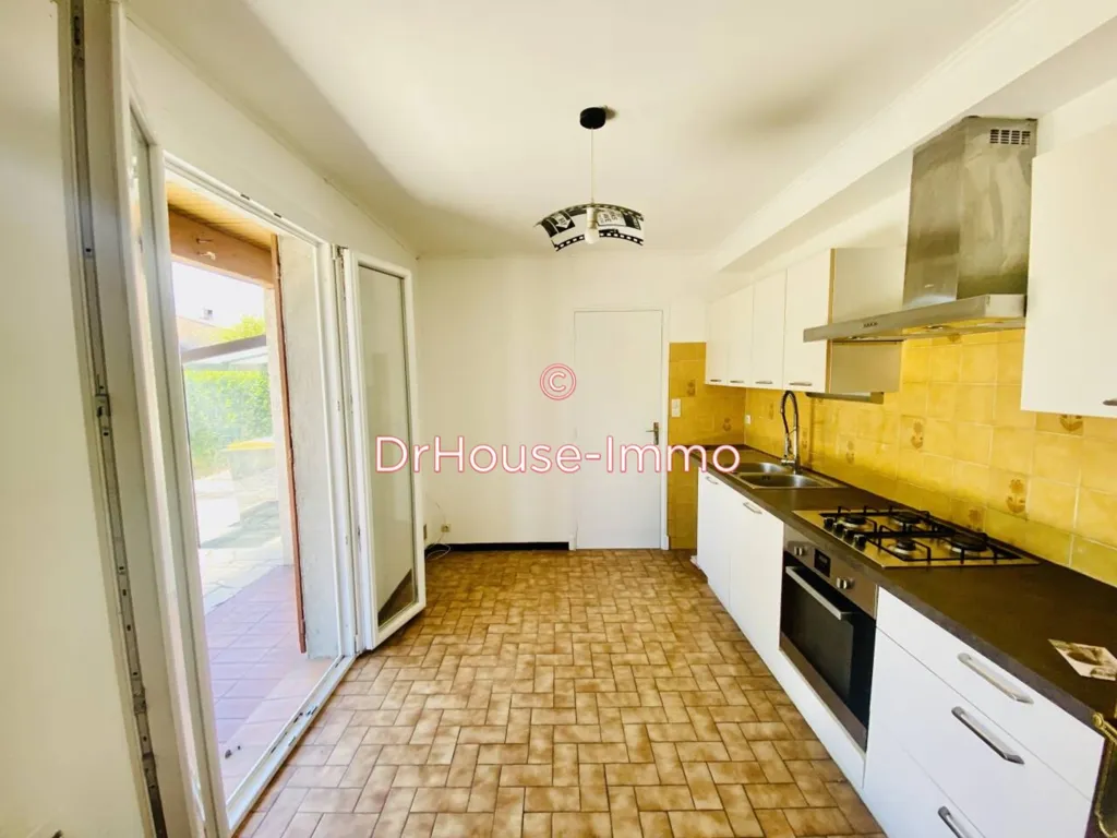 Cuisine - Villa avec terrasse sur les hauts de Grazaille à Carcassonne