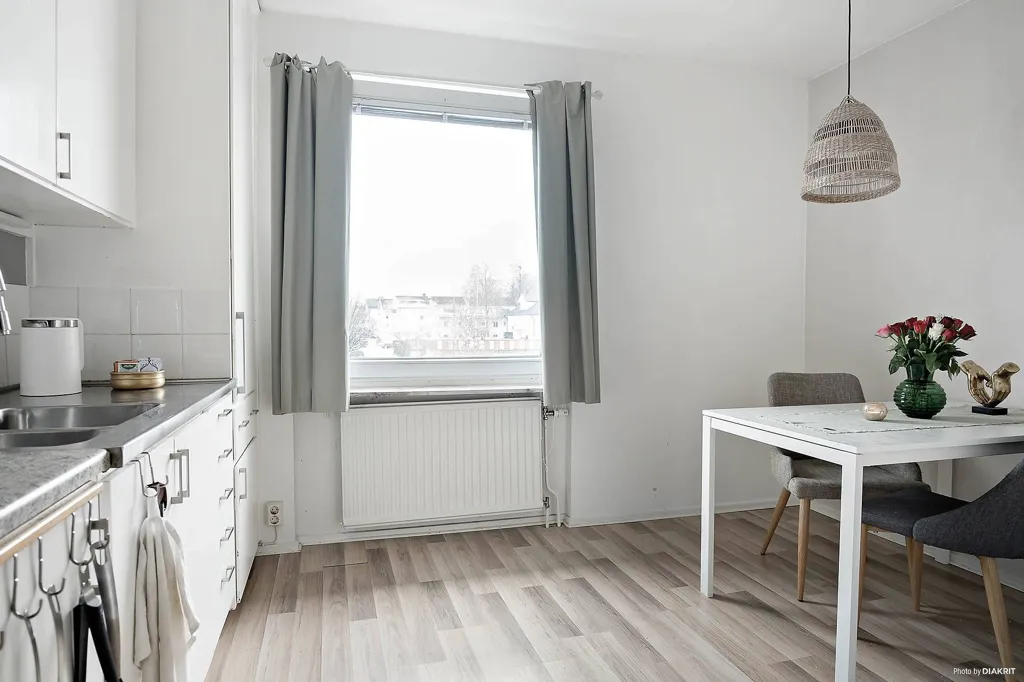 Salle à manger - 1st Floor Apartment with Balcony in Sjöbo