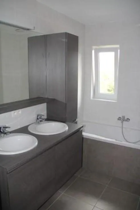 Vannitoad - Flat with Terrace in Urban Area