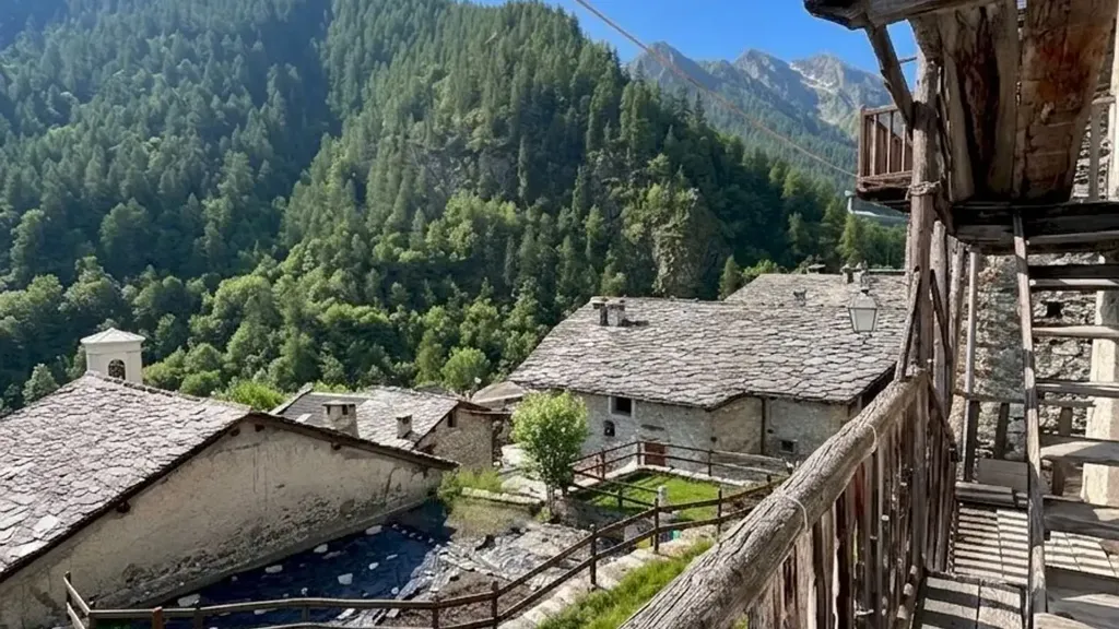 Balcon - Alpine Baita with Mountain Views in Canosio