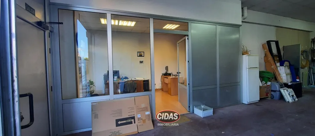 Toad - Commercial Space with Parking in Oviedo