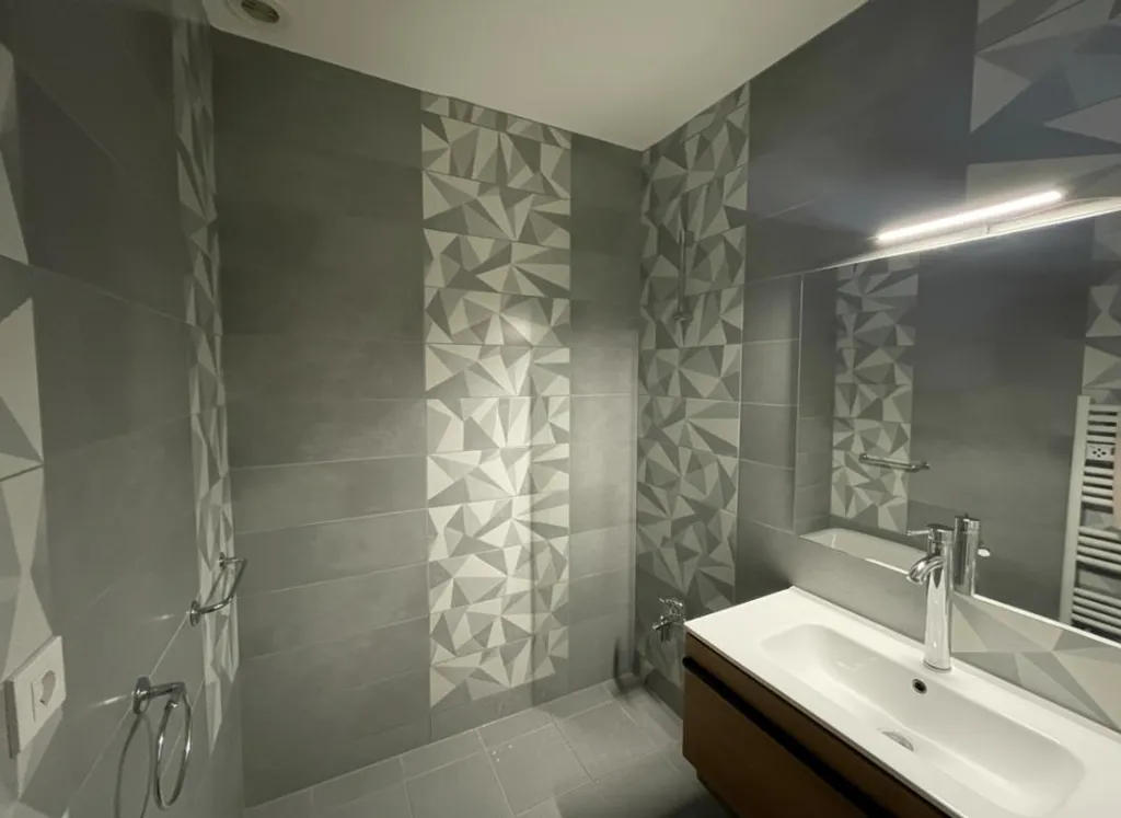 Salles de bain - Maison avec Terrasse dans Résidence Sécurisée à Saint-Cyprien