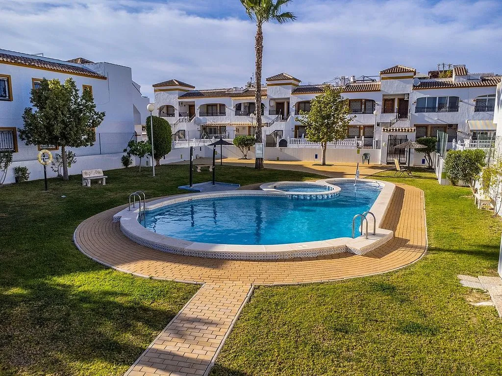 Piscina - Apartment with Pool and Terrace in Orihuela