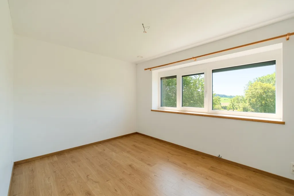 Pièces - Maison 3 Chambres avec Jardin et Terrasse à Lesve