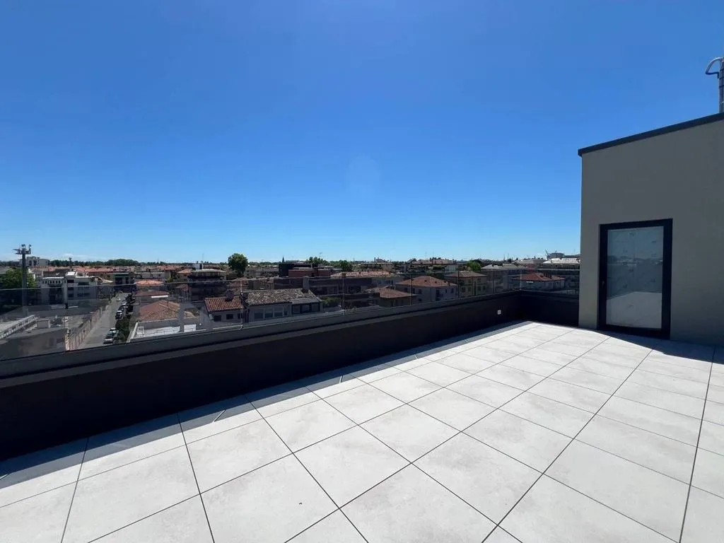 Terrace - Luxury Penthouse with Rooftop in Mestre, Venice
