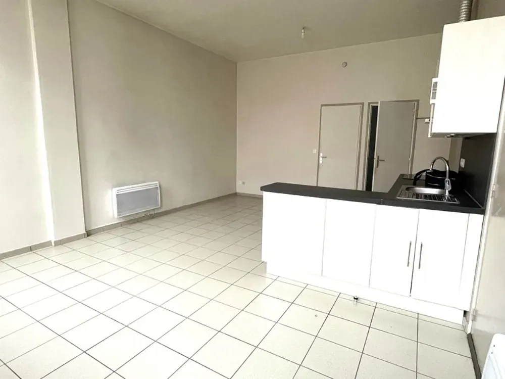 Cuisine - Appartement 2 Pièces avec Cuisine Équipée à Lille