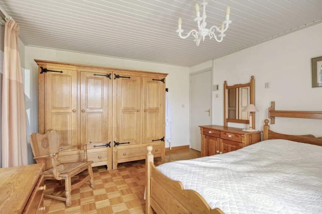Magamistoad - Free-Standing House with Garden in Breda