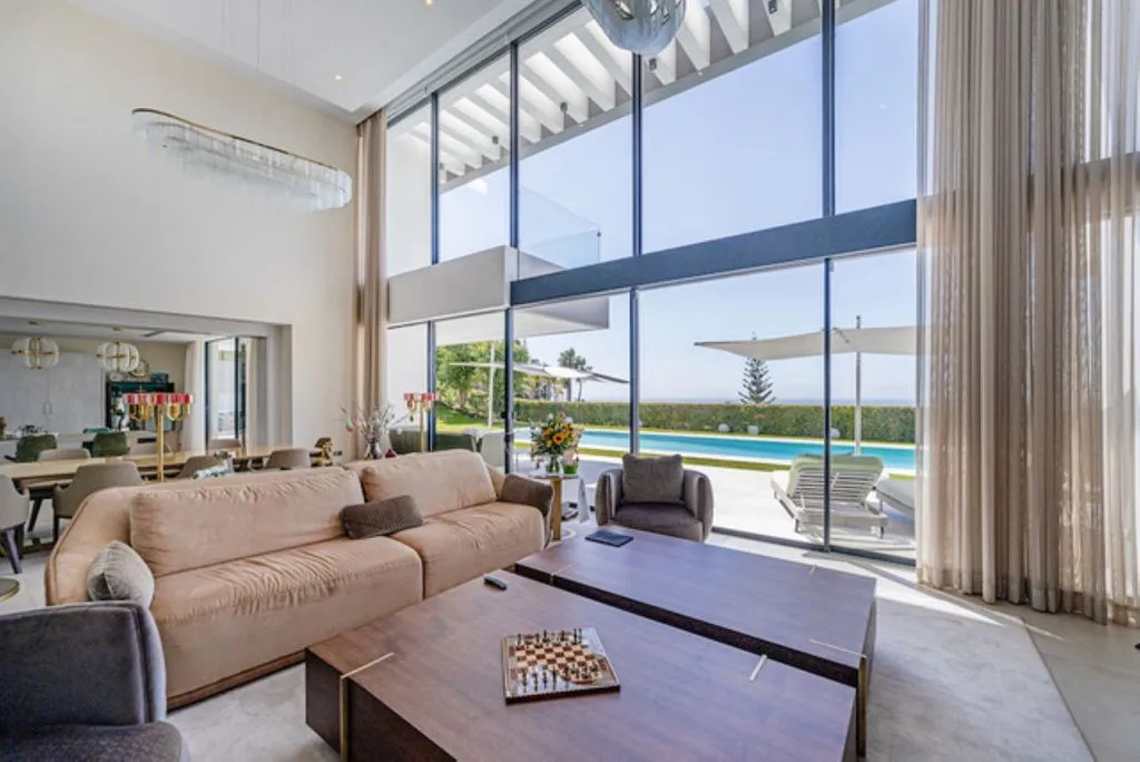 Elutuba - Luxury Villa with Golf Course Views in Los Arqueros