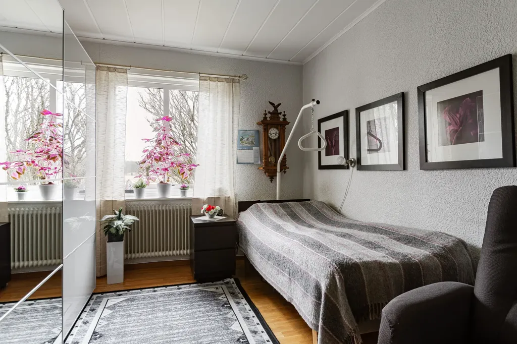 Magamistoad - Well-Maintained Villa with Mountain View in Jönköping