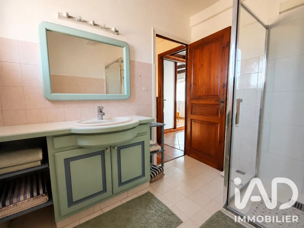 Bagni - Characterful Villa with Pool in Trouillas