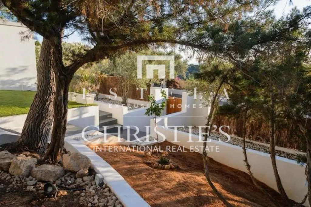 Aed - Detached House with Infinity Pool in Cala Salada