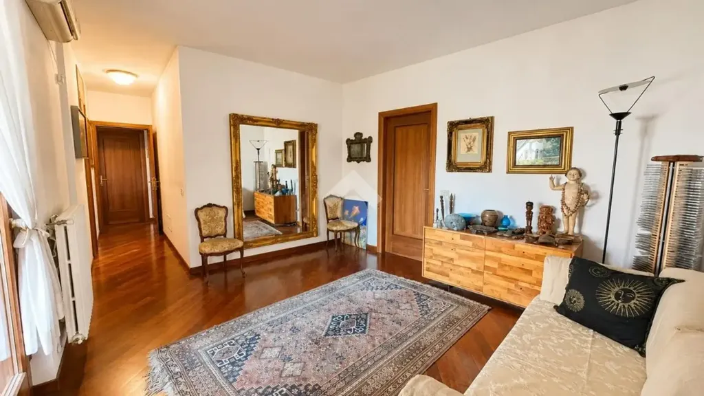 Soggiorno - Apartment with Terrace in Brescia