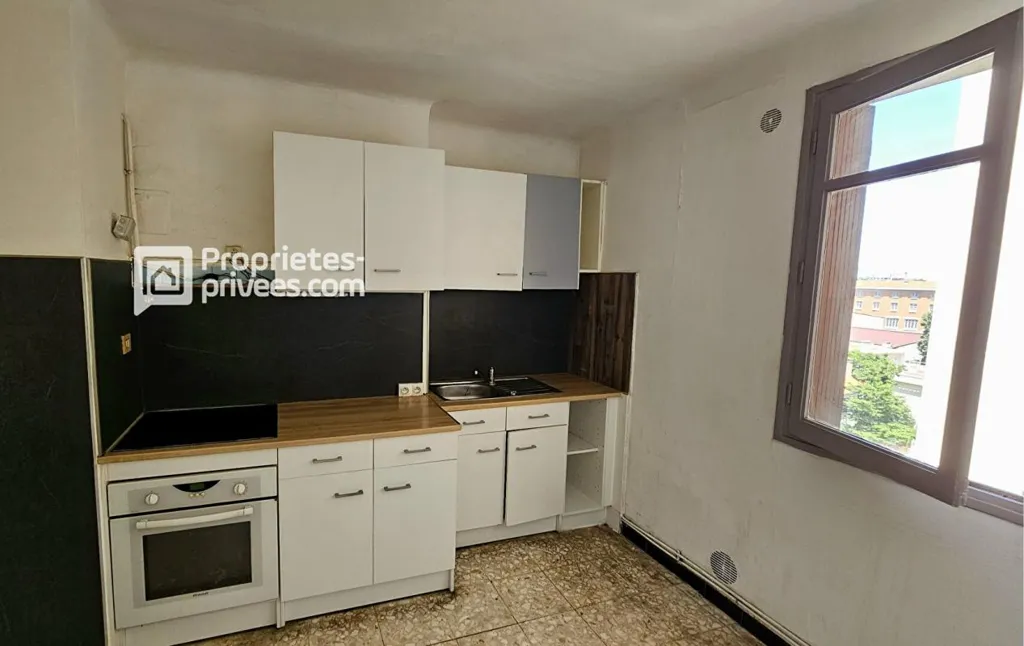 Cucina - 2-Bedroom Apartment with Secure Residency in Perpignan