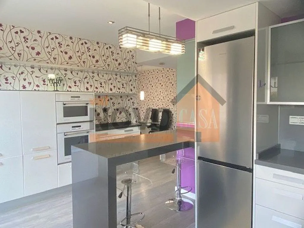 Cuisine - 3-Bed Apartment with Garage in Benipeixcar