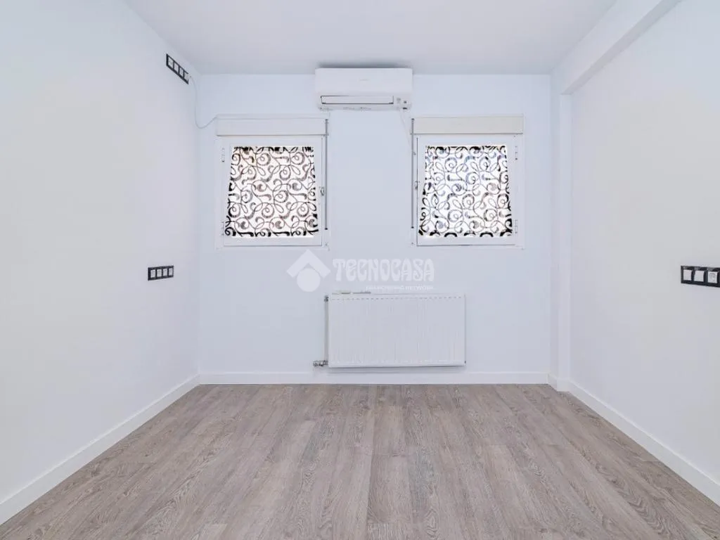 Stanze - Fully Renovated Duplex with Patio in Granada