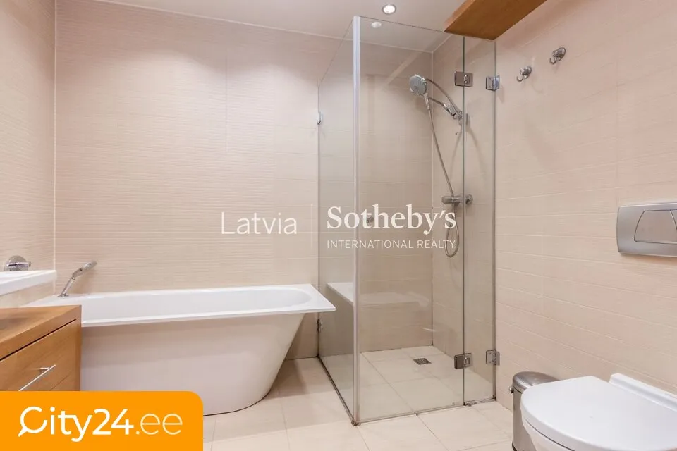 Vannitoad - Apartment with Fireplace in Riga Centre