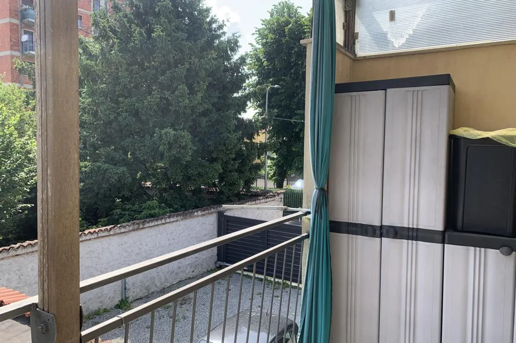 Balcony - Duplex Apartment with Balcony in Monza