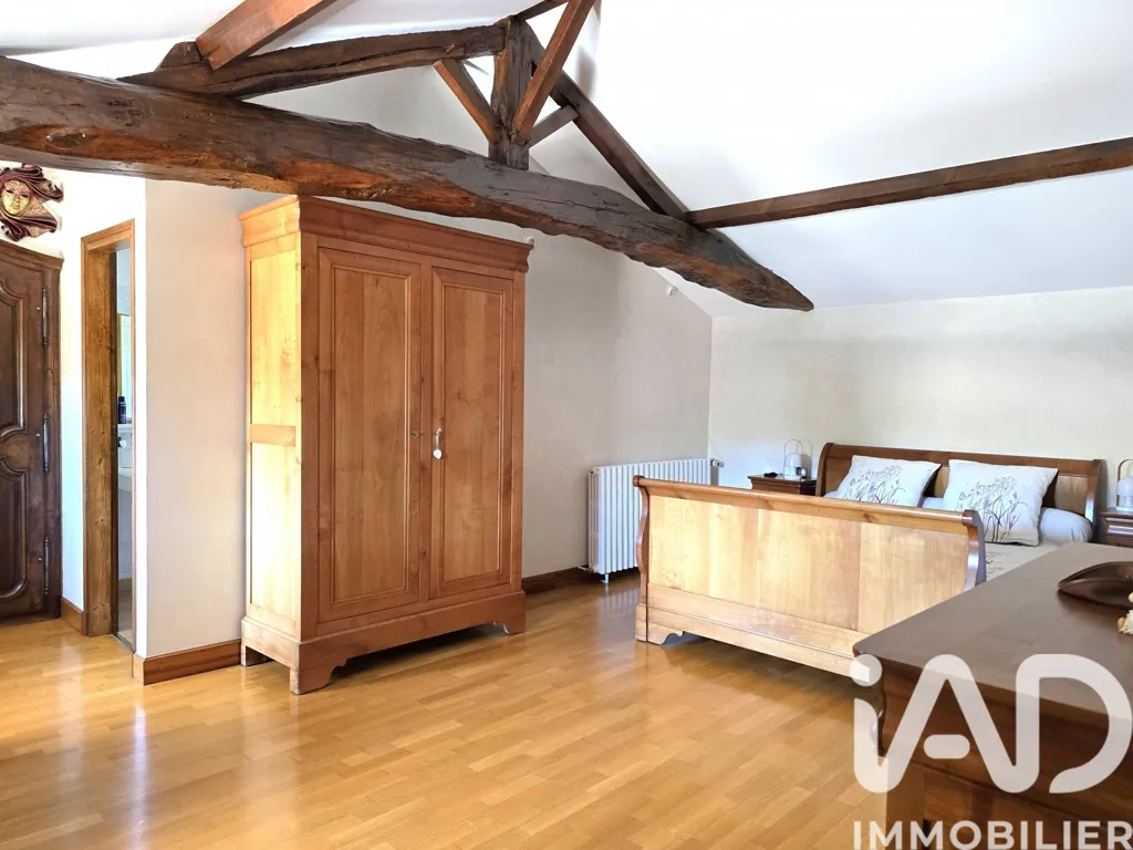 Chambres - Longère de 12 Pièces avec Piscine près de Cognac