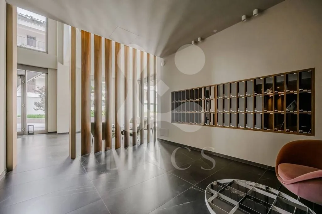 hallway_entrance