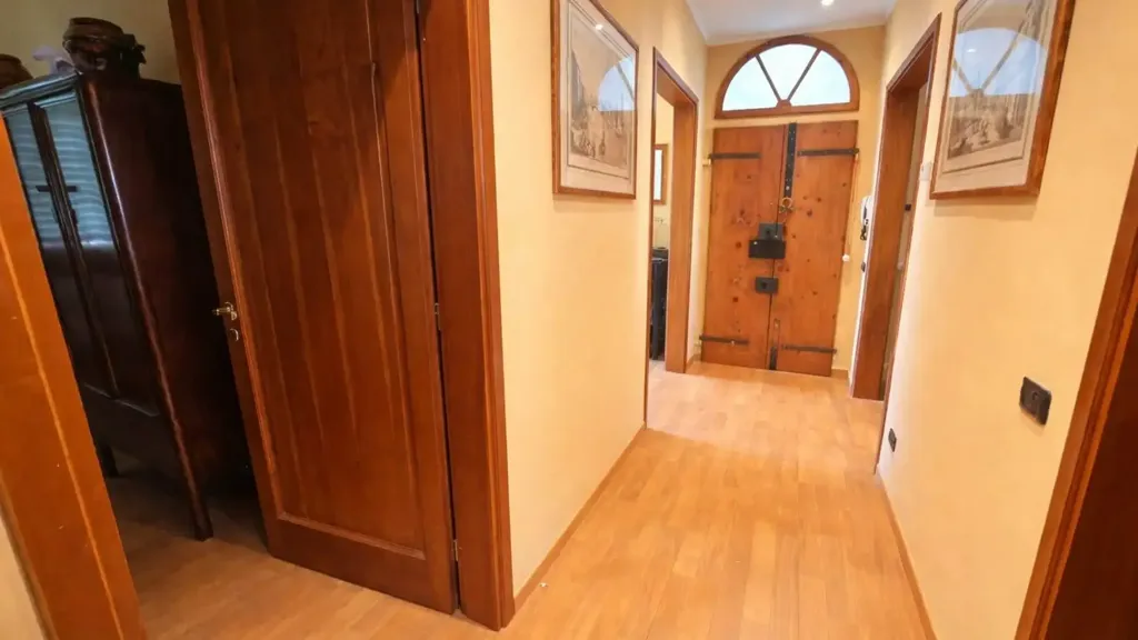 Esik - Charming Two-Level Apartment in Florence Centre