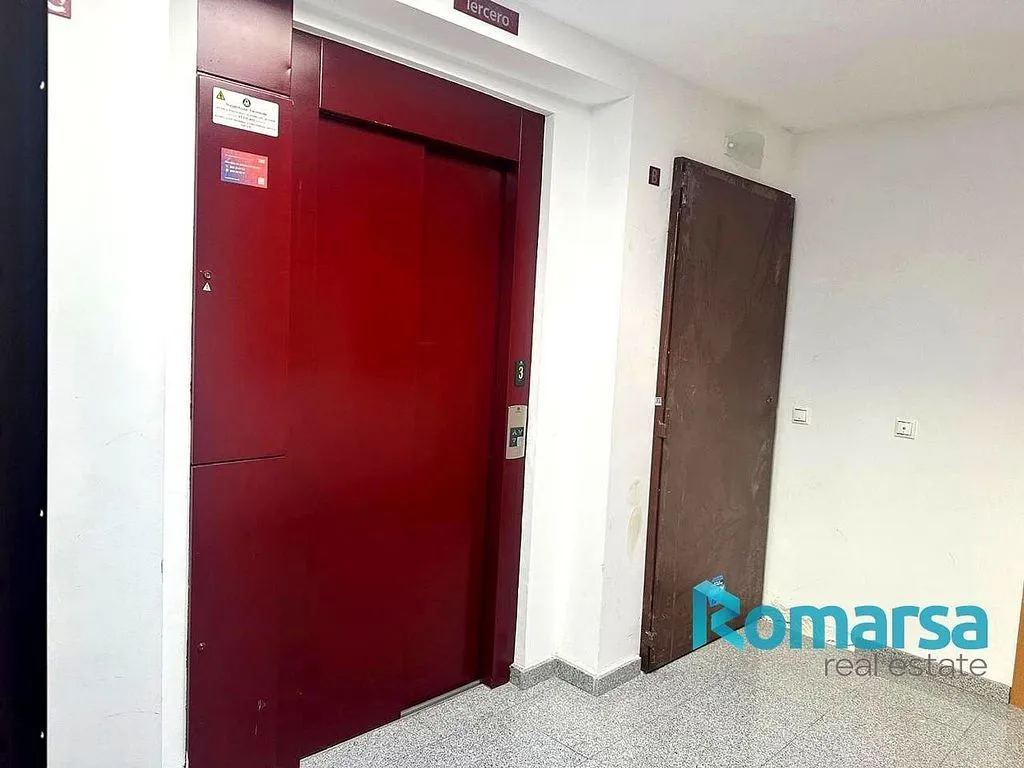 hallway_entrance