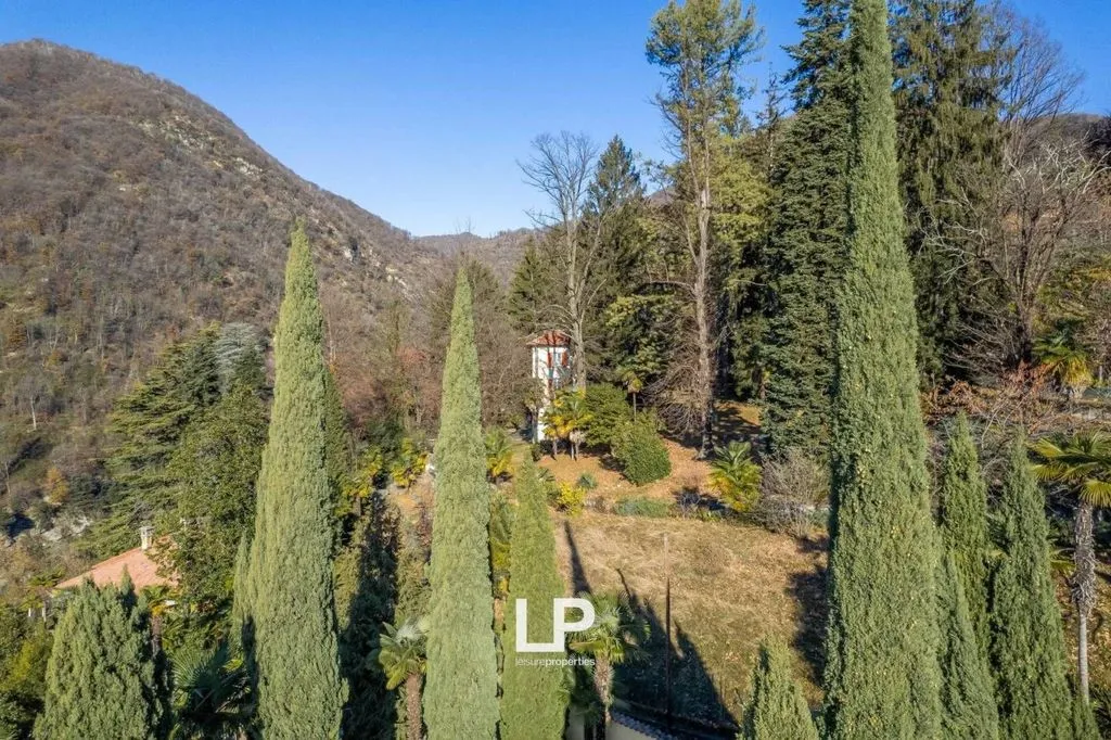 Jardin - Luxury Villa with Lake Views in Cittiglio