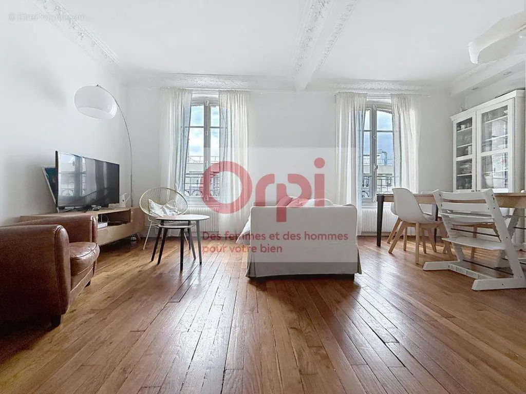 Elutuba - 4-Piece Apartment with West Paris View in Issy