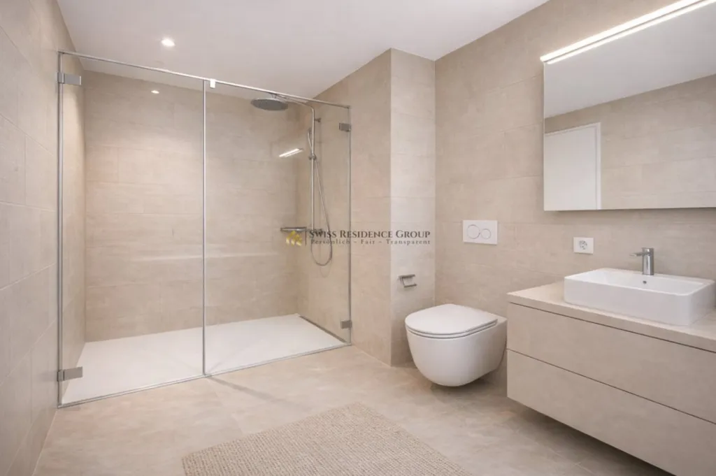 Vannitoad - 5.5-Bedroom Apartment with Panoramic Views in Dübendorf