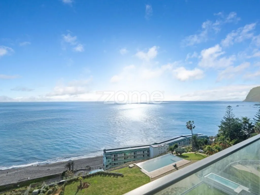 Terrace - Luxury Flat with Atlantic View in Funchal
