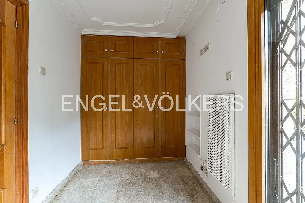 Flur - Señorial House with Pool in Sant Just Desvern