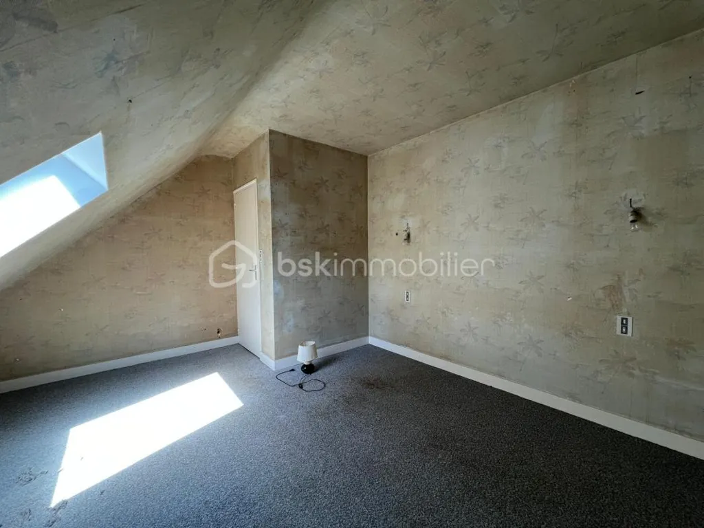 Toad - House with Large Annex in Rural Setting