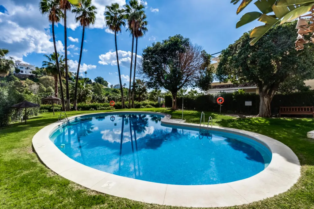 Bassein - Apartment with Pools in La Quinta, Benahavís