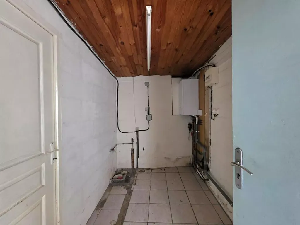 Utility Room - Semi-Detached House with Courtyard in Fourmies