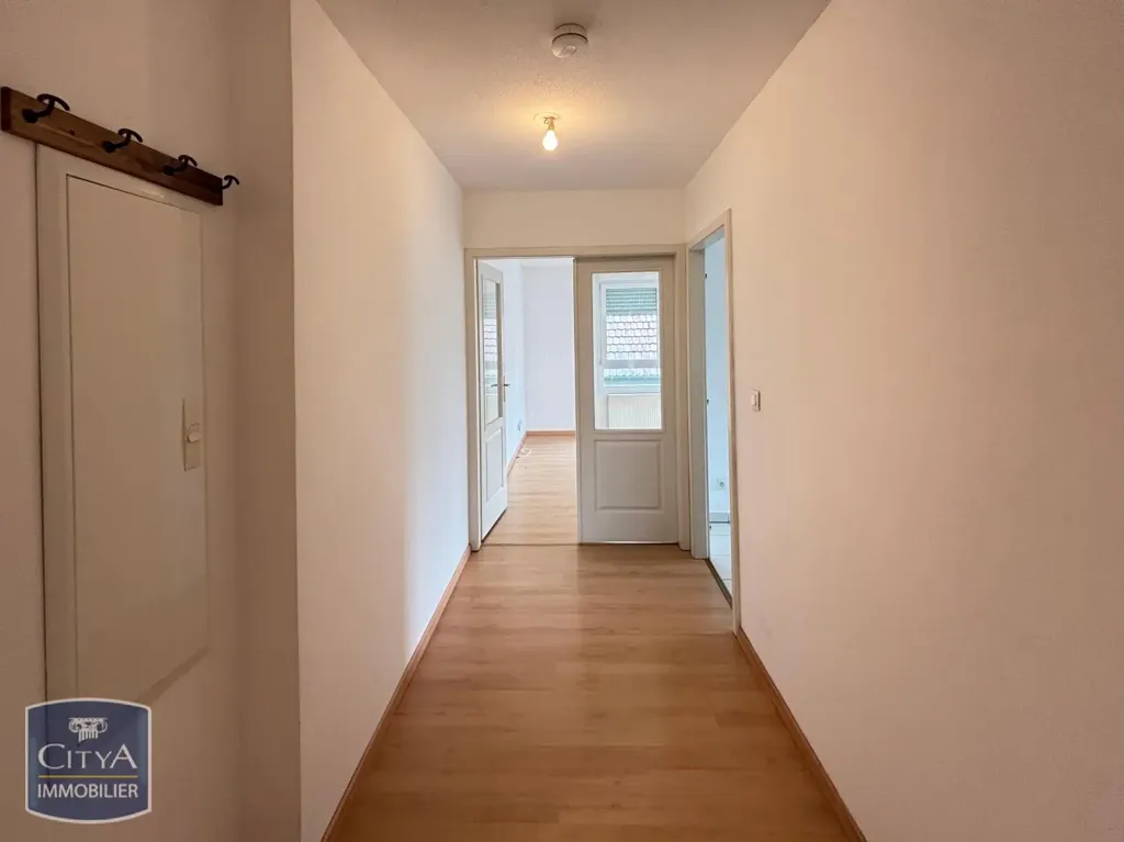 Entrée - Appartement 3 Pièces avec Balcon à Hochfelden