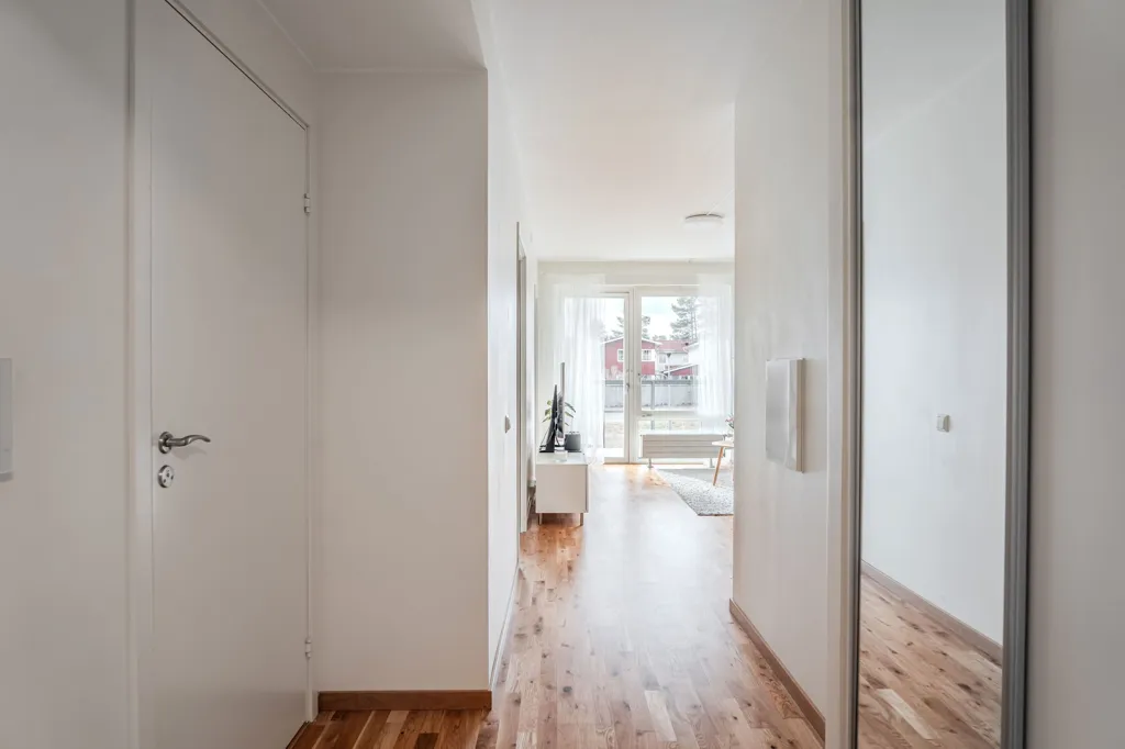 Entrée - Apartment with Balcony in Sävja, Uppsala
