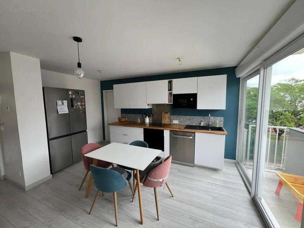 Cuisine - Appartement Rénové avec Balcon à Bruges