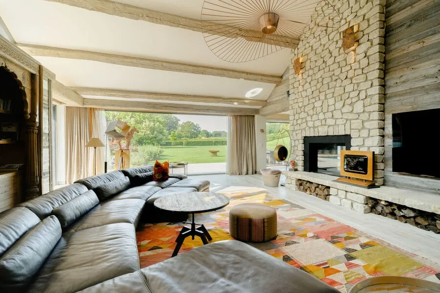 Elutuba - Elegant Villa with Heated Pool in Ohain