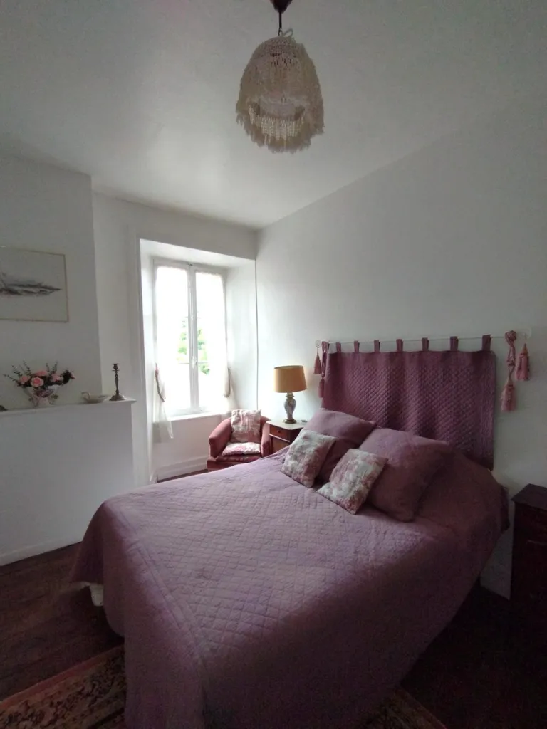 Maison 7 pièces à SAINT-MARTIN-DE-VALAMAS